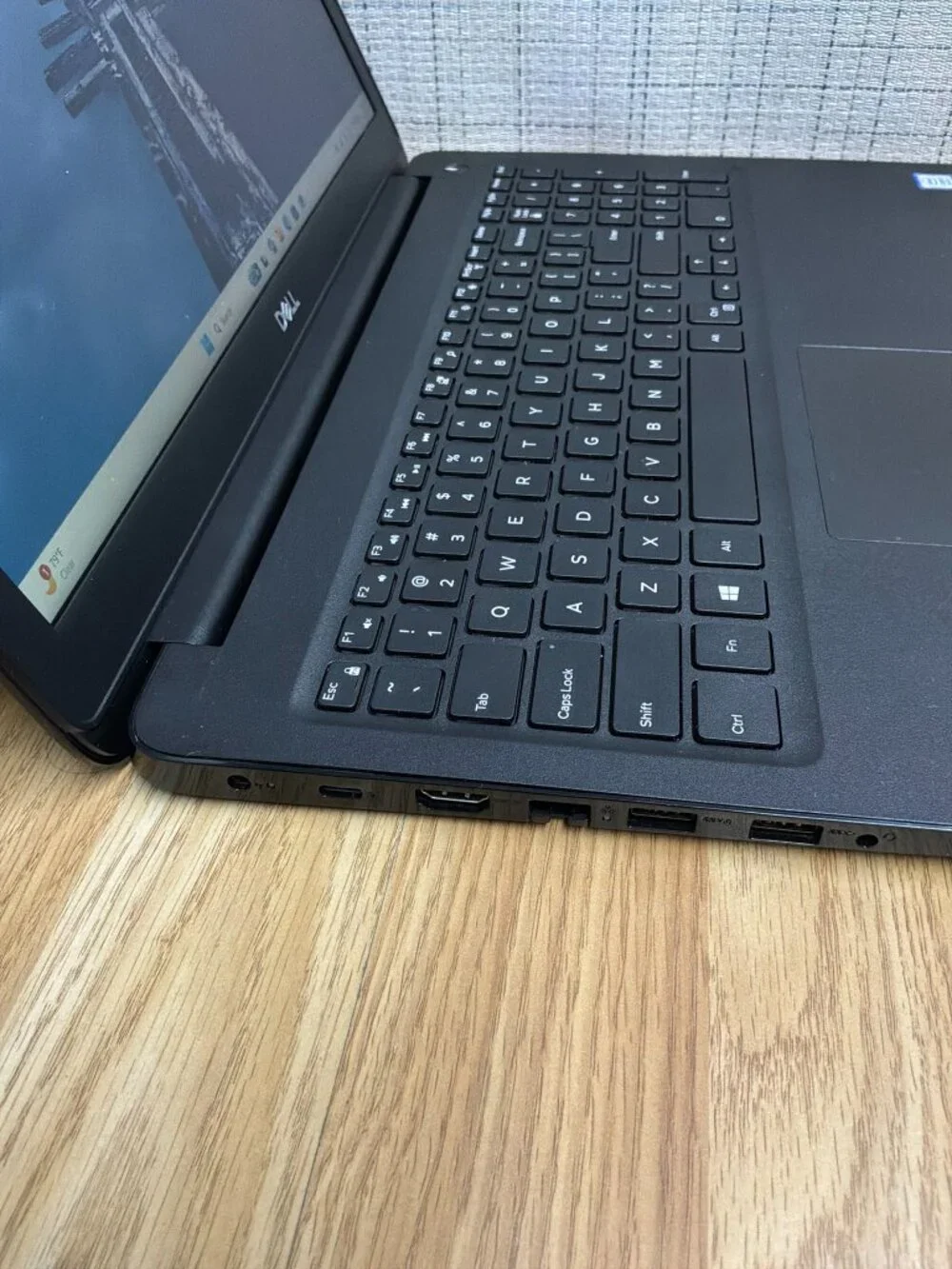 Dell Latitude 3500 15.6